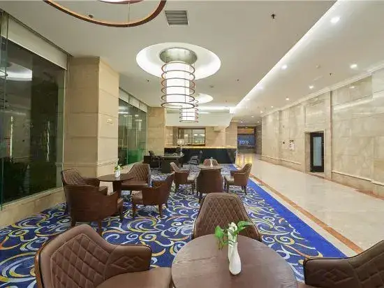 Чжэнчжоу: Glory Grand Hotel