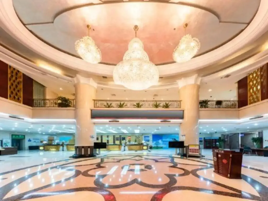 Liaocheng Yuelu Hotel — фото 1