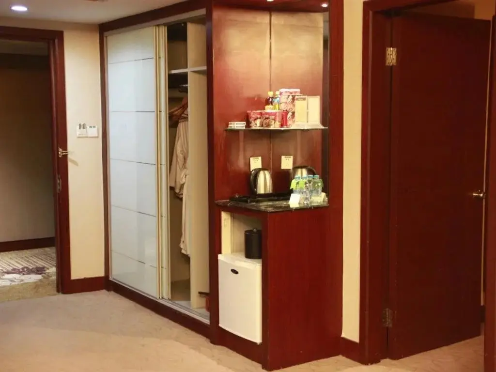Наньтун: Jinlong International Hotel