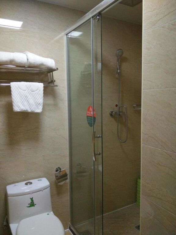 Тяньцзинь: Jinmen Yiyi Cultural Theme Hotel (Tianjin HongQiNanLu Subway Station)