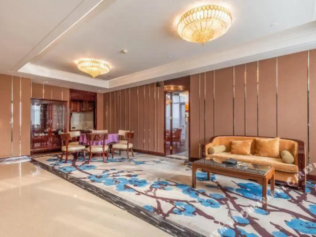 Prestton Hotel — фото 1