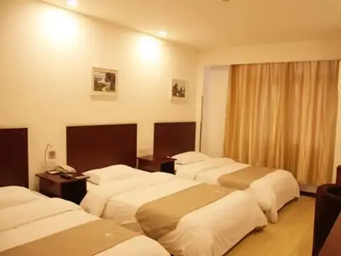 GreenTree Alliance Jinan Licheng Town Yaohua Road Yaoqiang Airport Hotel — фото 1