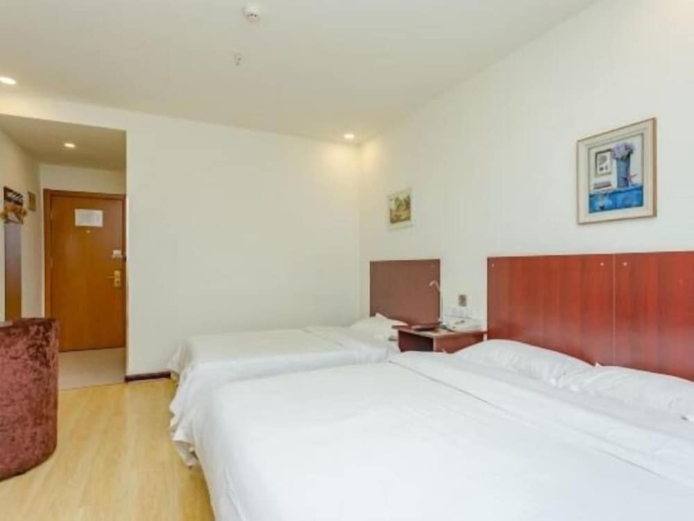 Цзинань: GreenTree Alliance Jinan Licheng Town Yaohua Road Yaoqiang Airport Hotel