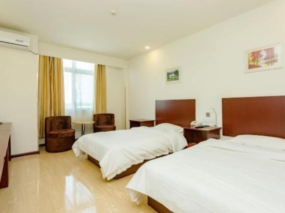 Цзинань: GreenTree Alliance Jinan Licheng Town Yaohua Road Yaoqiang Airport Hotel