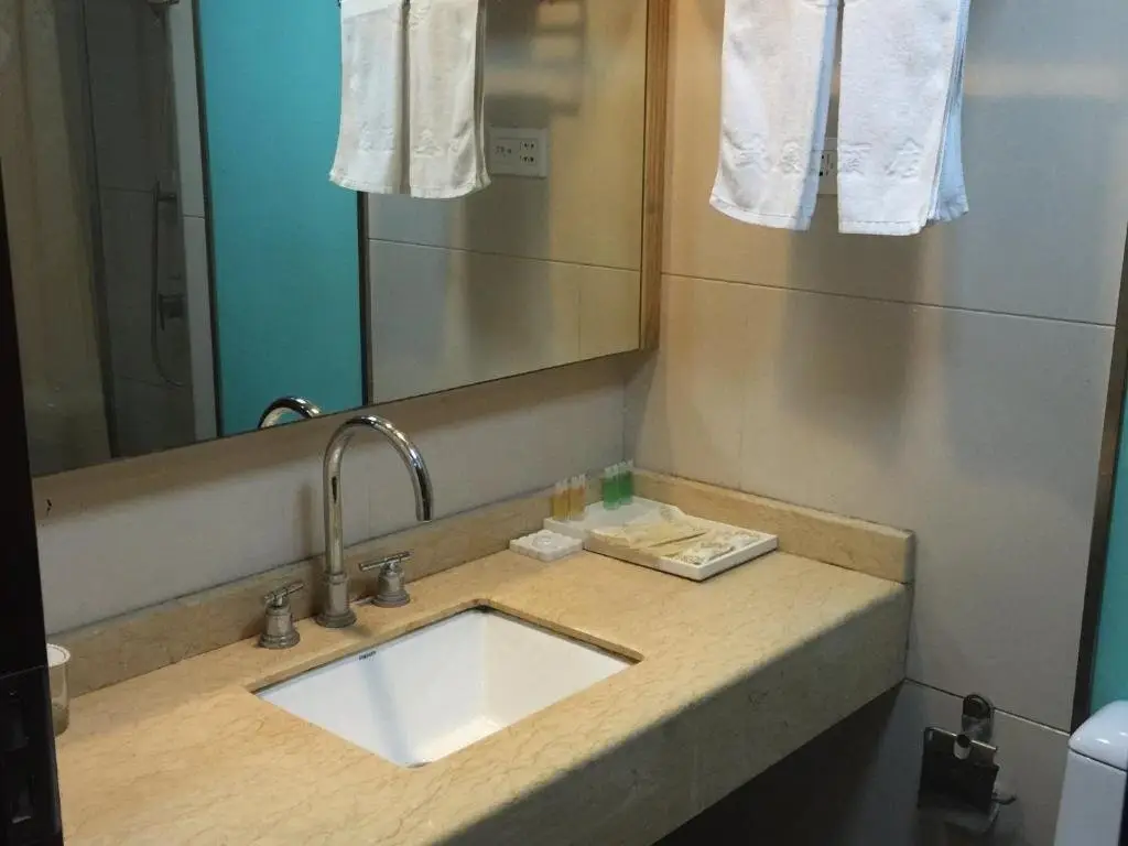 Ухань: Wuzhan Business Hotel