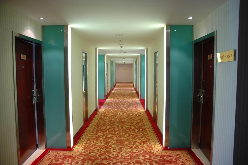 Wuzhan Business Hotel — фото 1