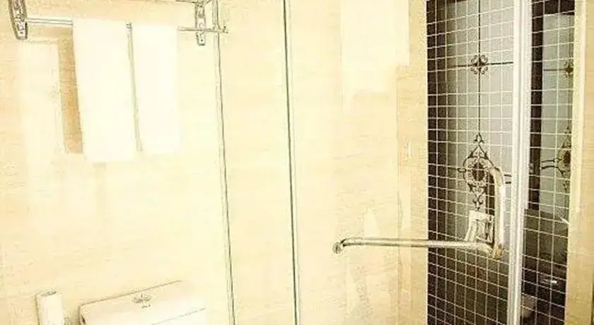 Чжанцзяцзе: Zhangjiajie Zhongxin Business Hotel