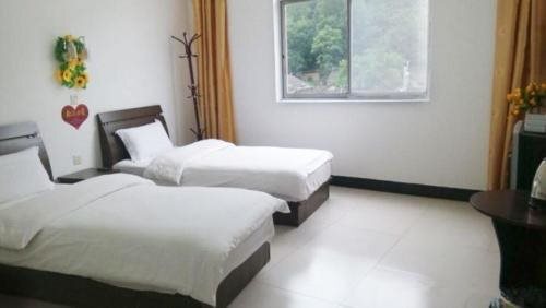 Джинсиксия: Shangluo Jinsi Gorge Julong Hotel