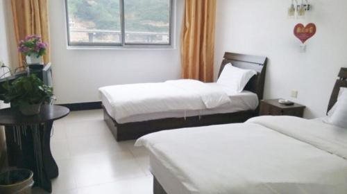 Джинсиксия: Shangluo Jinsi Gorge Julong Hotel