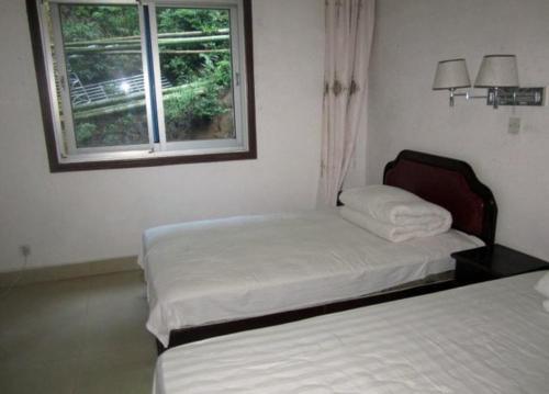 Хэнъян: Hengyang Yuepin Lodge