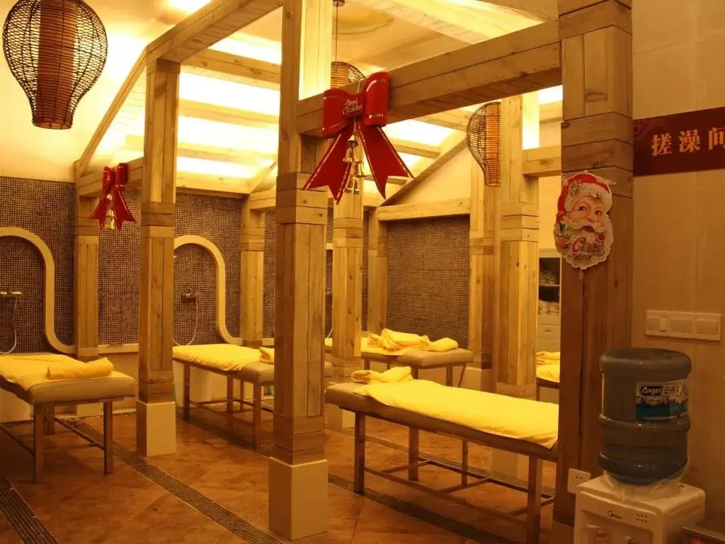 Xianning Hot Spring Valley Resort — фото 1