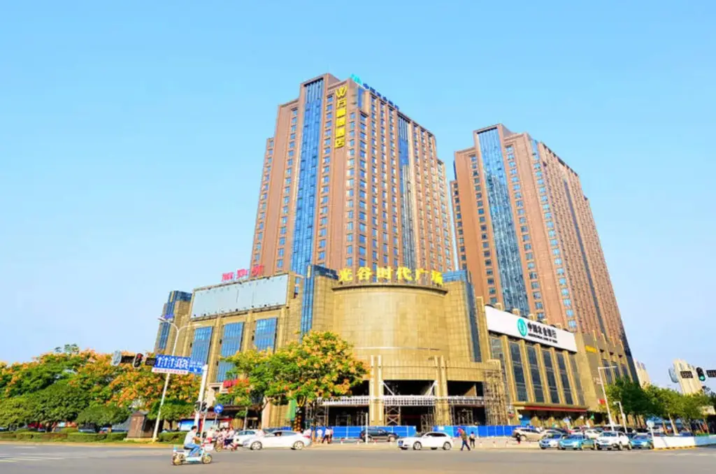 Wuhan Wanxide Hotel Guanggu — фото 1
