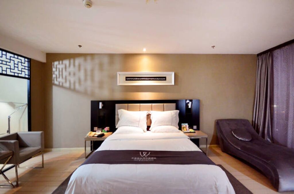 Wuhan Wanxide Hotel Guanggu — фото 1