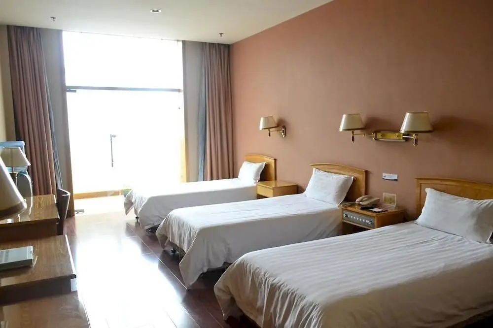 Шицзячжуан: Eaka Hotel Shijiazhuang Yutong Sports Center