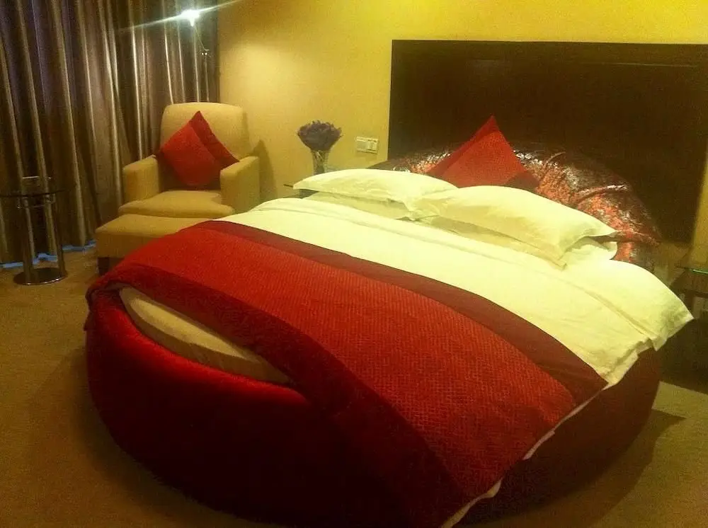 Цзясинь: Jiashan City Hotel