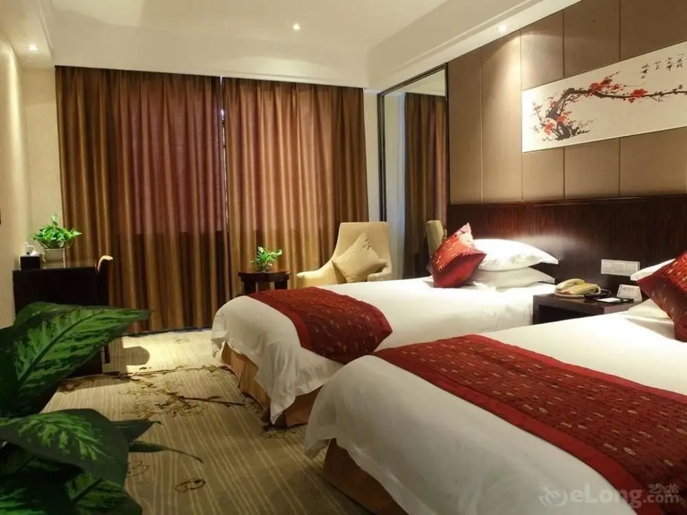 Уси: Golden Palace Hotel