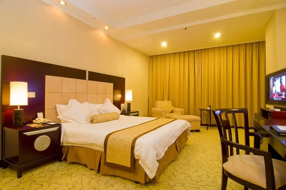 Ухань: Central International Hotel