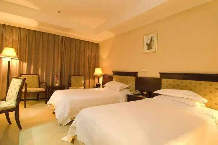 Ухань: Central International Hotel