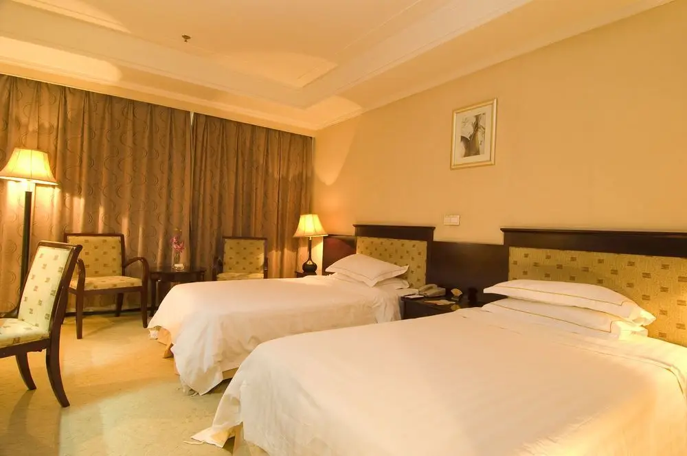 Ухань: Central International Hotel