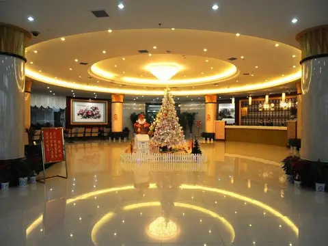 Jiuzhou Hotel — фото 1
