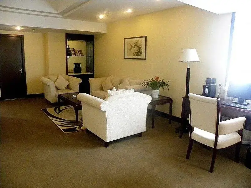 Цюйчжоу: Kaiyuan Manju Hotel ·Quzhou Sanqu Store