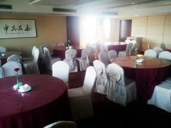 Цюйчжоу: Kaiyuan Manju Hotel ·Quzhou Sanqu Store