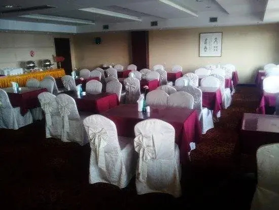 Цюйчжоу: Kaiyuan Manju Hotel ·Quzhou Sanqu Store