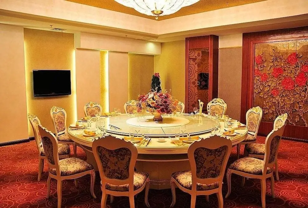 Yellow River Pearl Hotel — фото 1