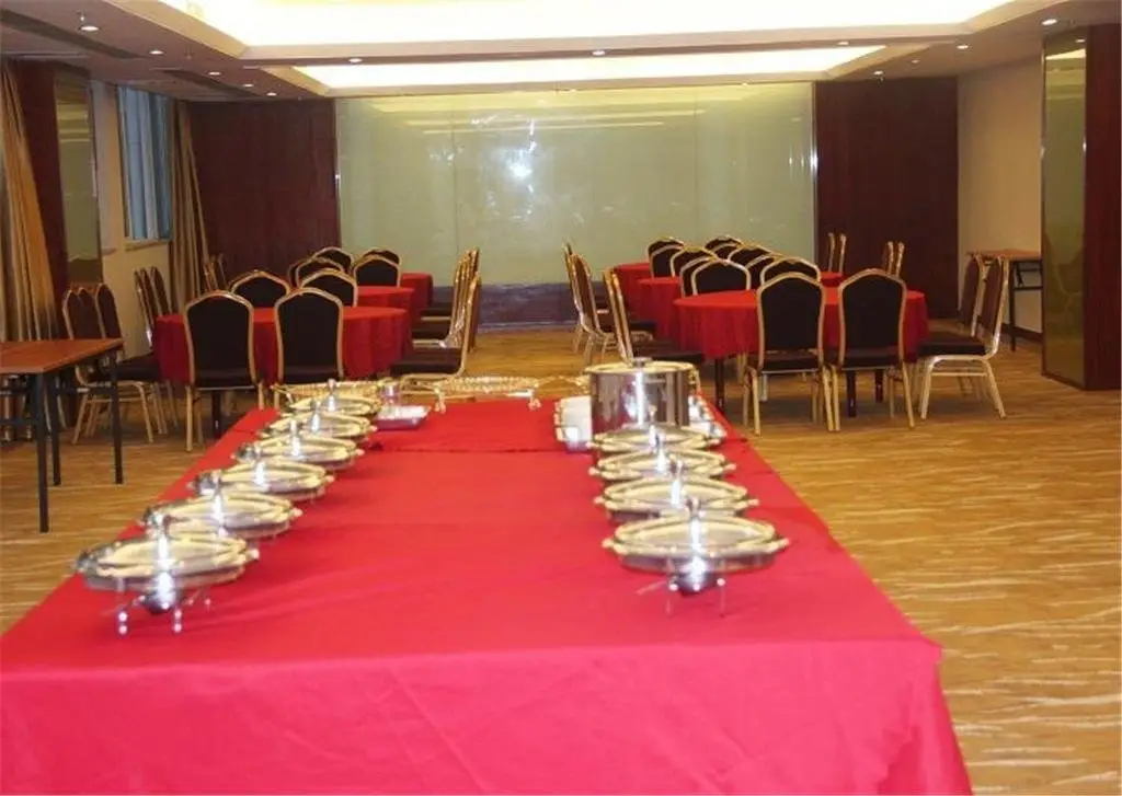 Чэнду: Chengdu Skyworth Southwest Training Center