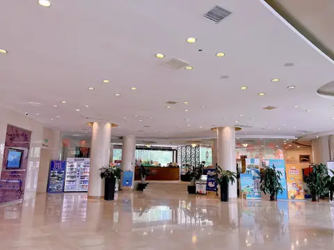 Qingdao Sophia International Hotel — фото 1