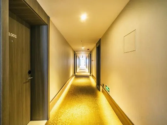 Циндао: Qingdao Yingshi Hotel