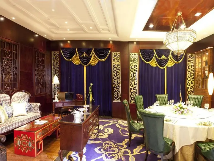 Вэньчжоу: Yuntianlou Holiday Royal Hotel
