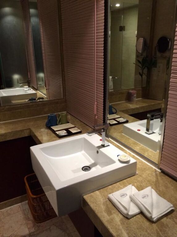 Уси: Jingxi Hotel