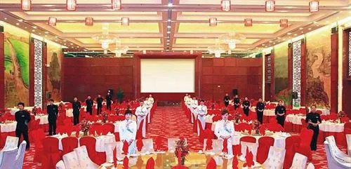 Юйлинь: Yulin Peoples Grand Hotels & Resorts