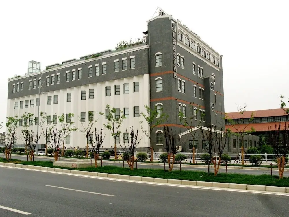 Уси: Wuxi Caifu Fortune Grand Canal Hotel