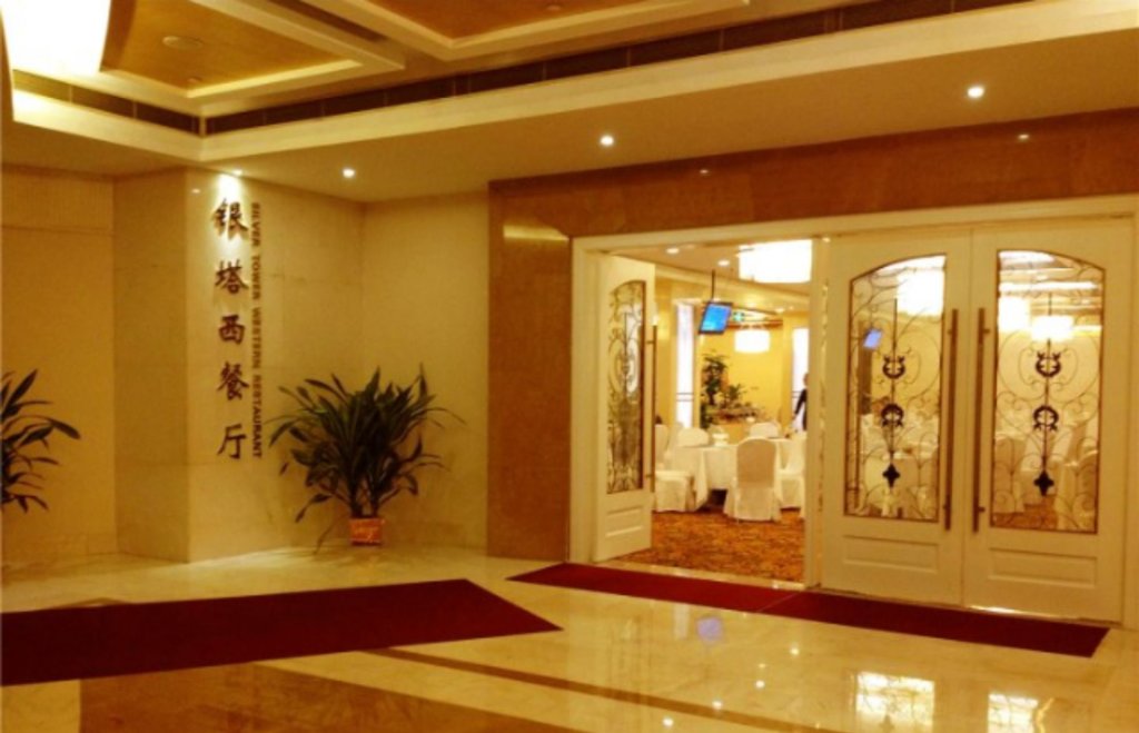 Hubei Huatian Hotel — фото 1