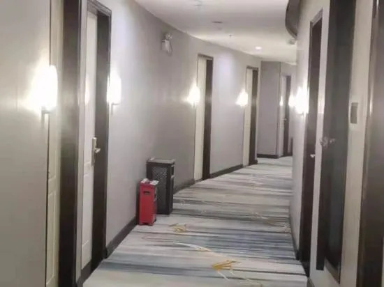 Гуанчжоу: Fengsheng Hotel (Guangzhou Panyu Chimelong Zoo North Gate)