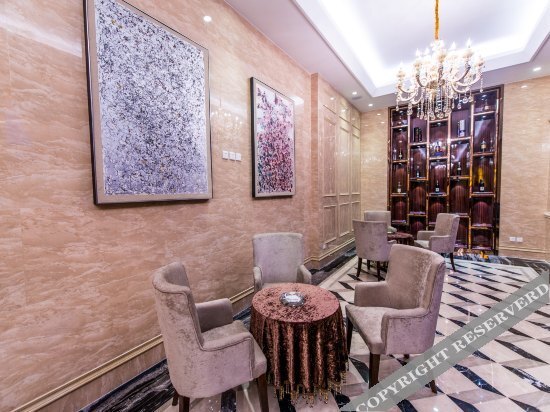 Мяньян: Jiaixin Mingren Hotel