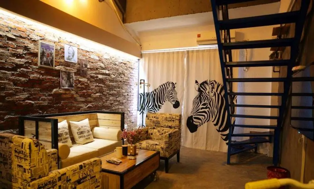 Чжанцзяцзе: MrF Sleeping Bar Inn Zhangjiajie