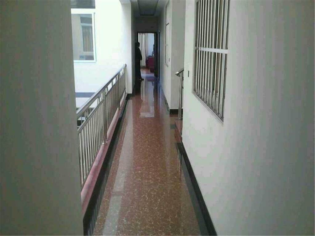 Яань: Ya An Lu Shan Ding Sheng Inn