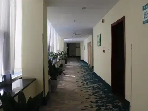 Greentree Inn Huaian Xuyi Bus Station Hotel — фото 1