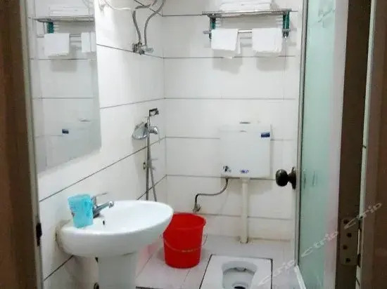 Гуангхан: Guang'an Jiaxing Guest House