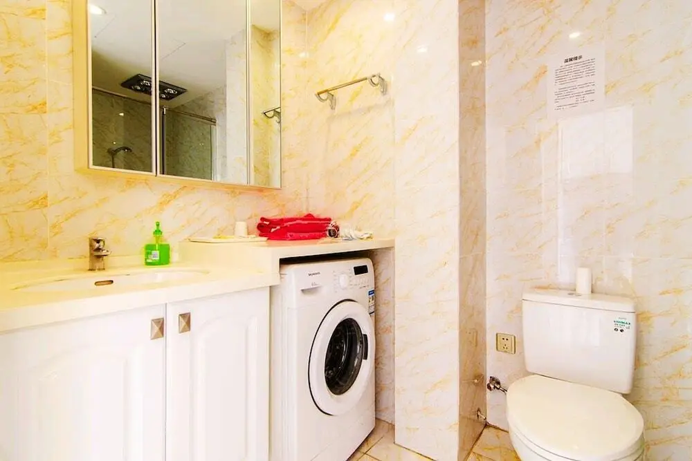 Далянь: Da Lian Apartment