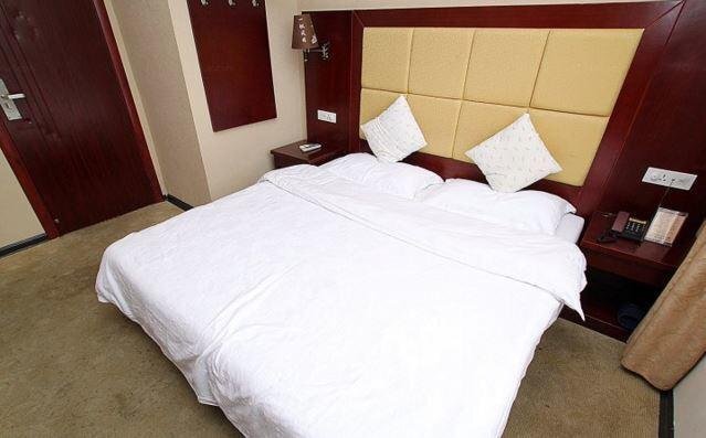 Гуйлинь: Guilin Jinxiuxiaoxiang Business Hotel