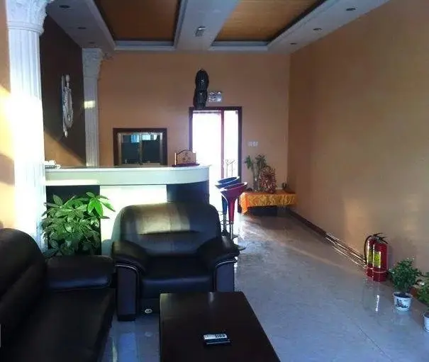 Gold and Silver Garden Inn — фото 1