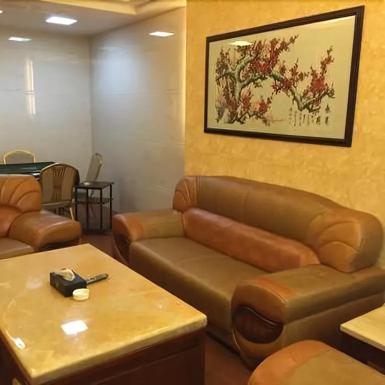 Хейан: Xianglong Hotel
