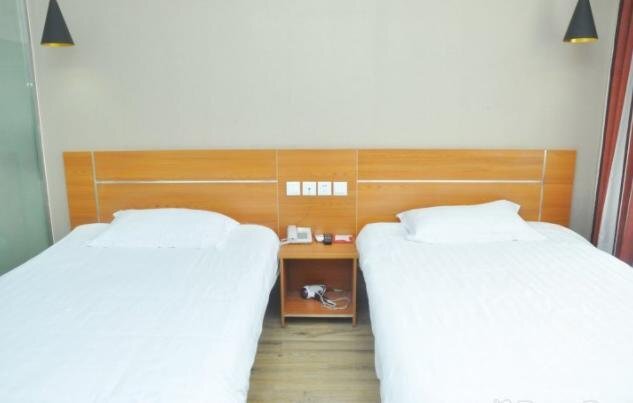 Линьи: Thank You Hotel Nanfang North Bus Station