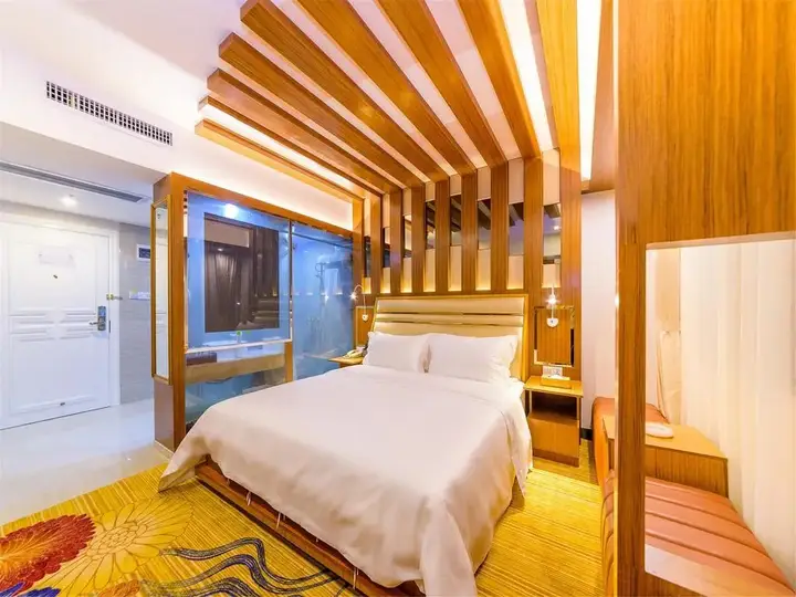 Гуанчжоу: Yishanggong Theme Hotel (Guangzhou Huanghuagang Metro Station)