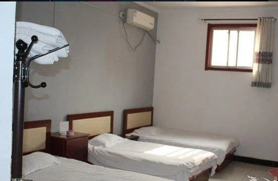 Баодин: Junfeng Inn