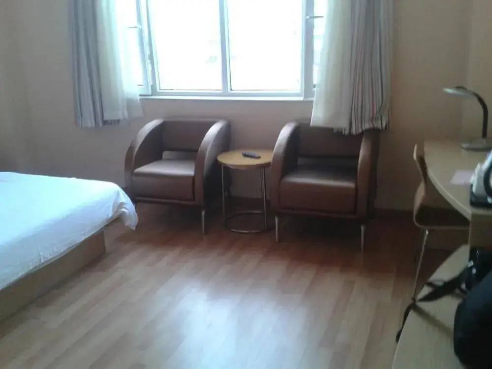 Жичжао: Grace Inn